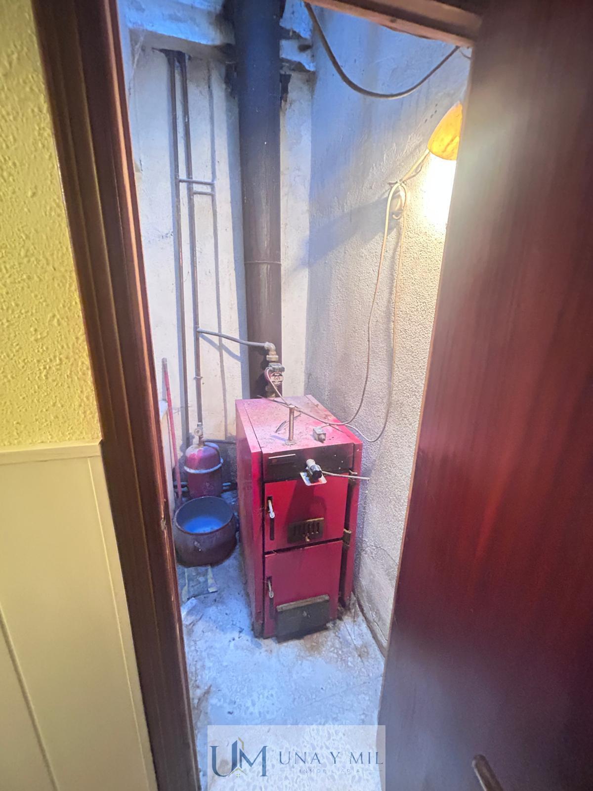 Venta de casa en Valdelacasa