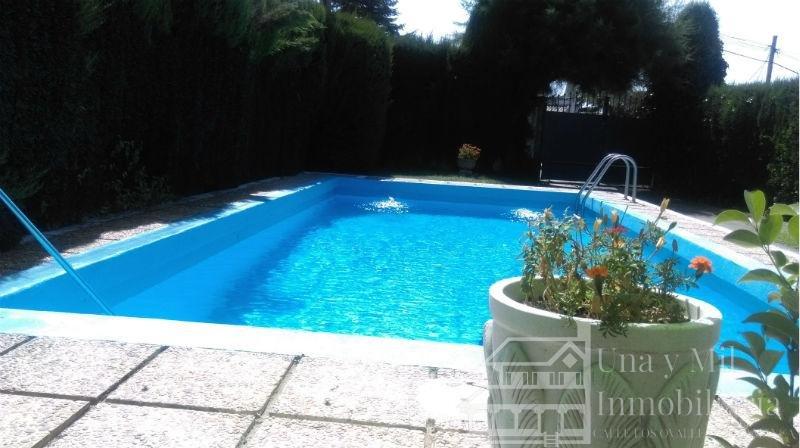 Venta de chalet en Castellanos de Villiquera