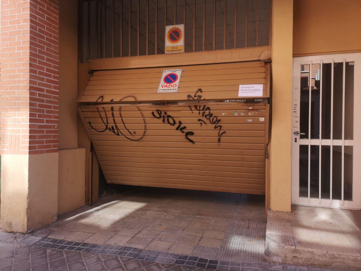For rent of garage in Madrid