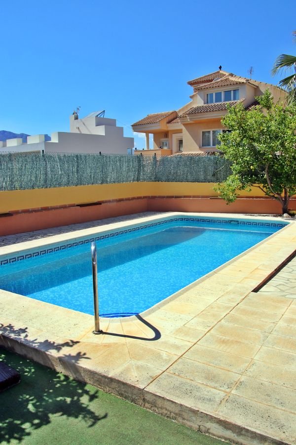 For sale of chalet in Alfaz del Pi