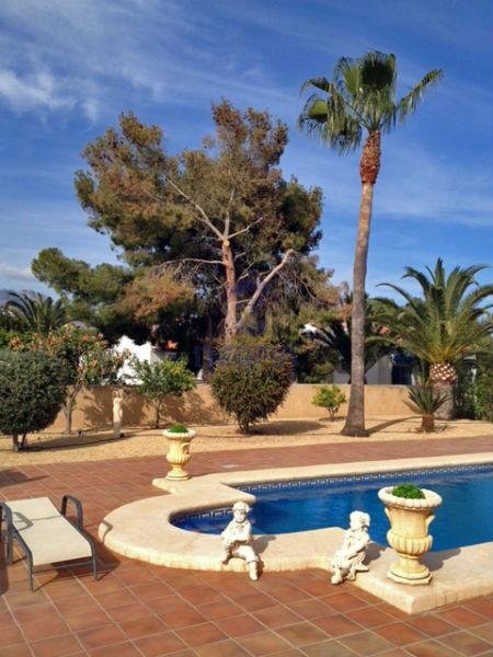 For sale of villa in La Nucia