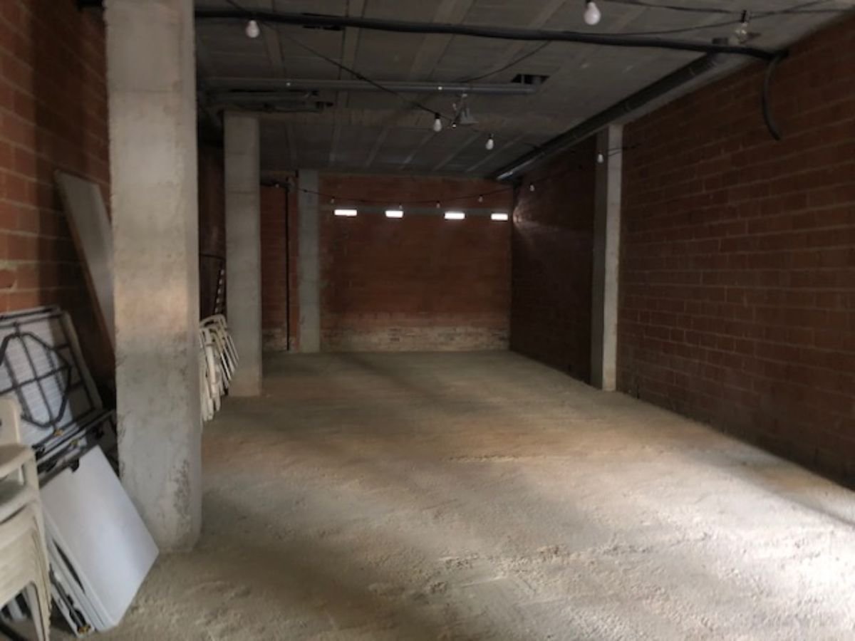 For sale of premises in Altea