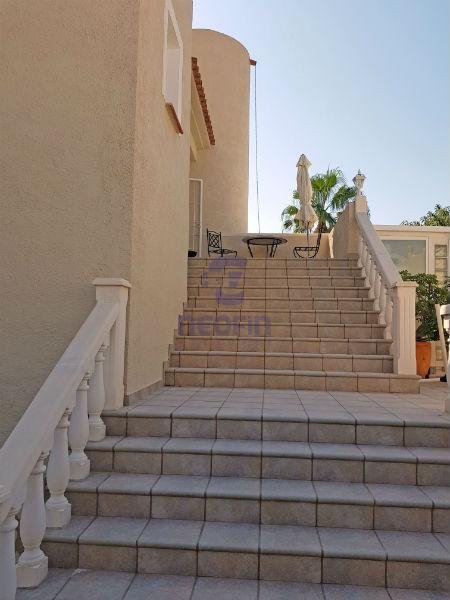 Venta de villa en La Nucia