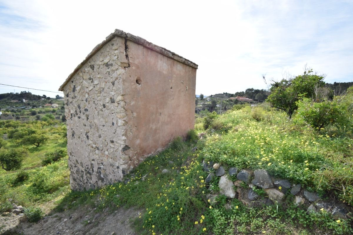 Venta de finca rústica en La Nucia