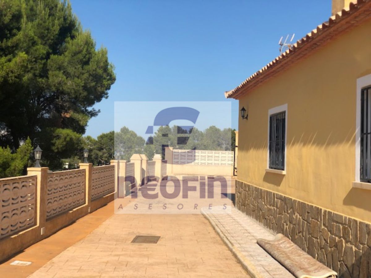 For sale of house in La Nucia