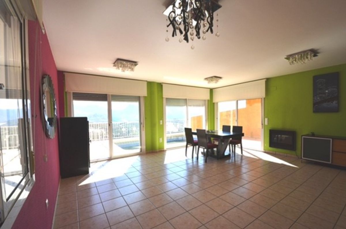 For sale of chalet in Finestrat