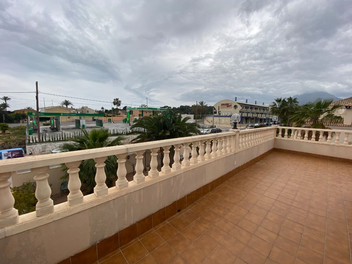 For sale of chalet in Alfaz del Pi