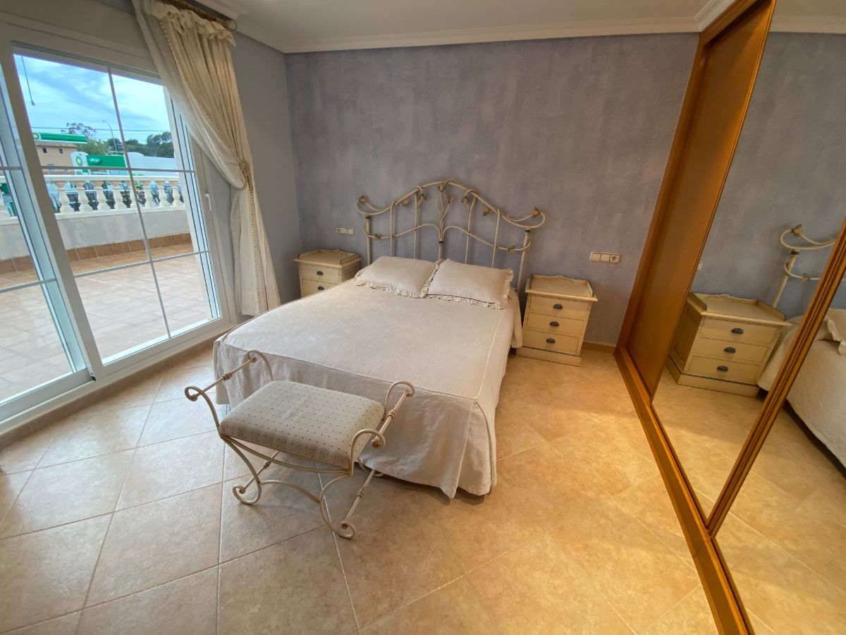 For sale of chalet in Alfaz del Pi