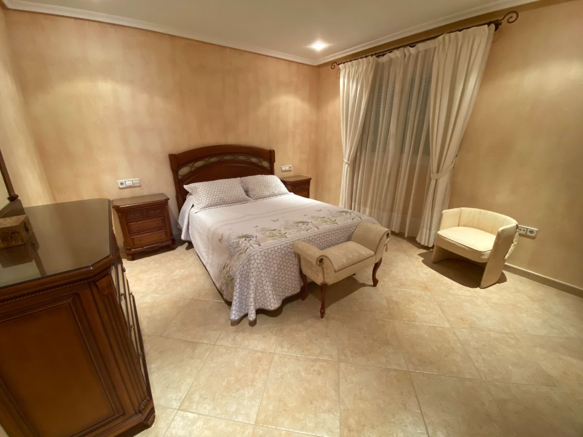For sale of chalet in Alfaz del Pi