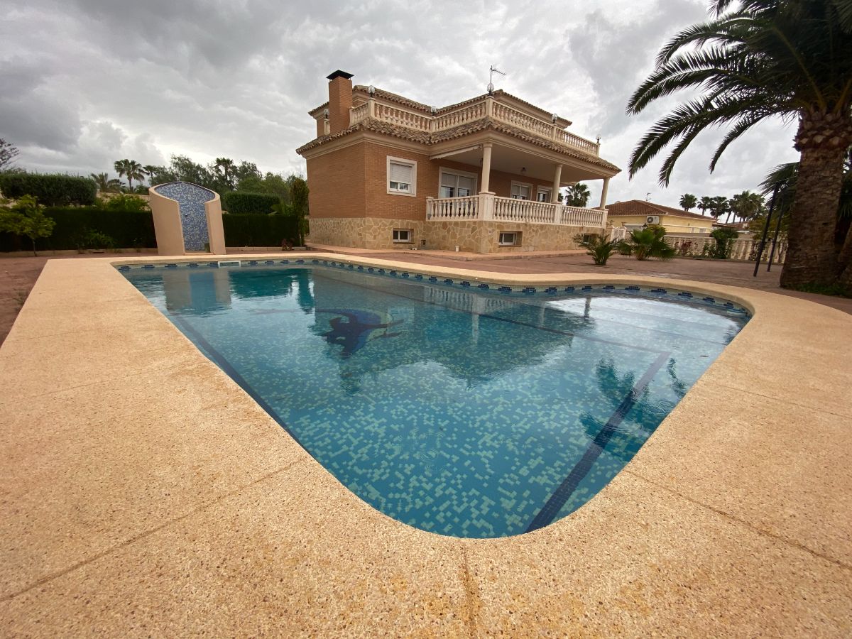 For sale of chalet in Alfaz del Pi