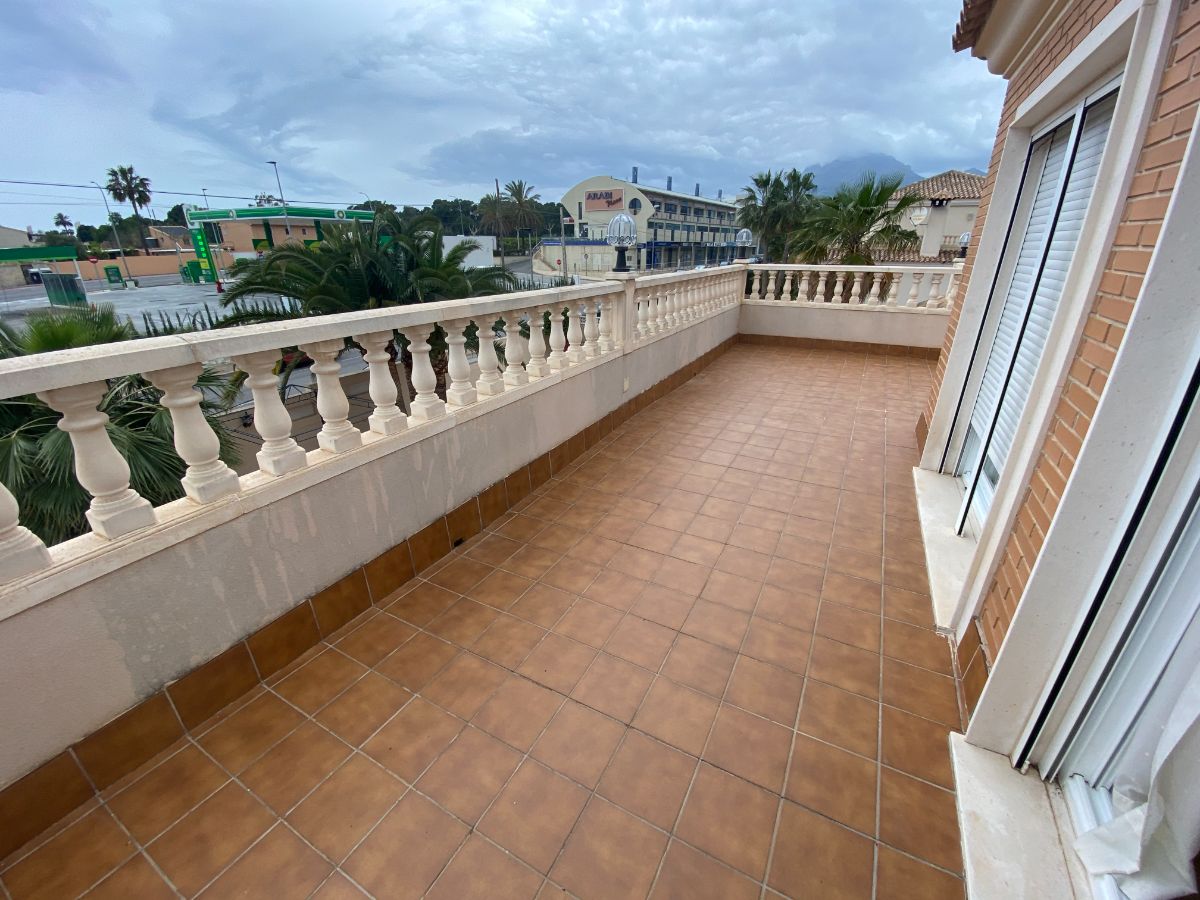 For sale of chalet in Alfaz del Pi