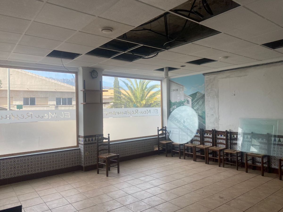 For sale of commercial in Altea