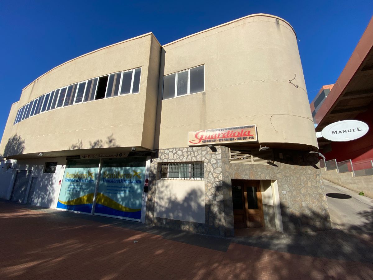 Venta de local comercial en La Nucia