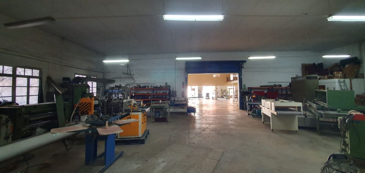 For sale of industrial plant/warehouse in Yecla
