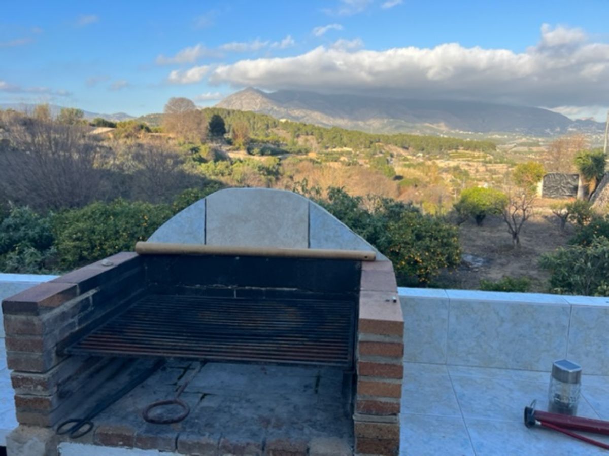 Venta de finca rústica en La Nucia