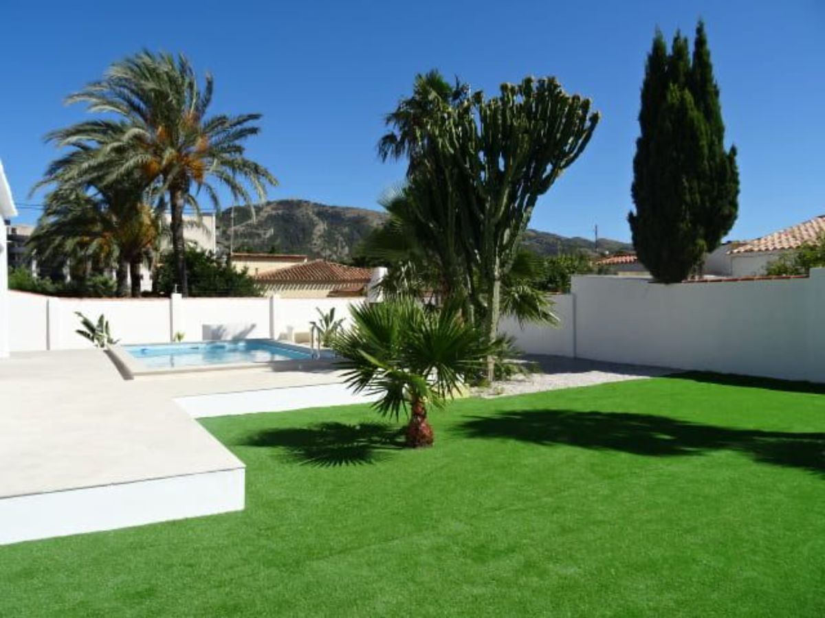 For sale of chalet in Alfaz del Pi