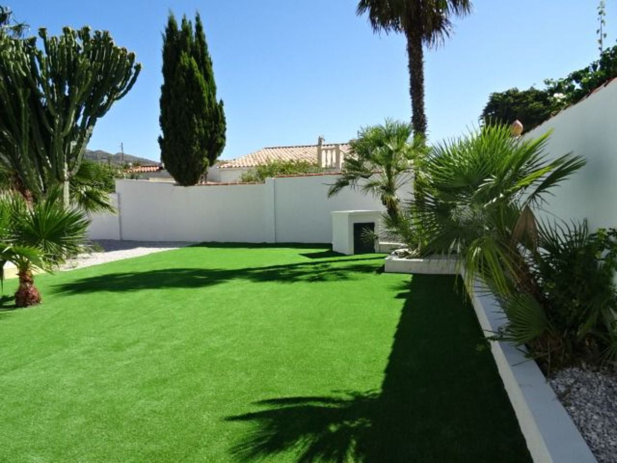 For sale of chalet in Alfaz del Pi