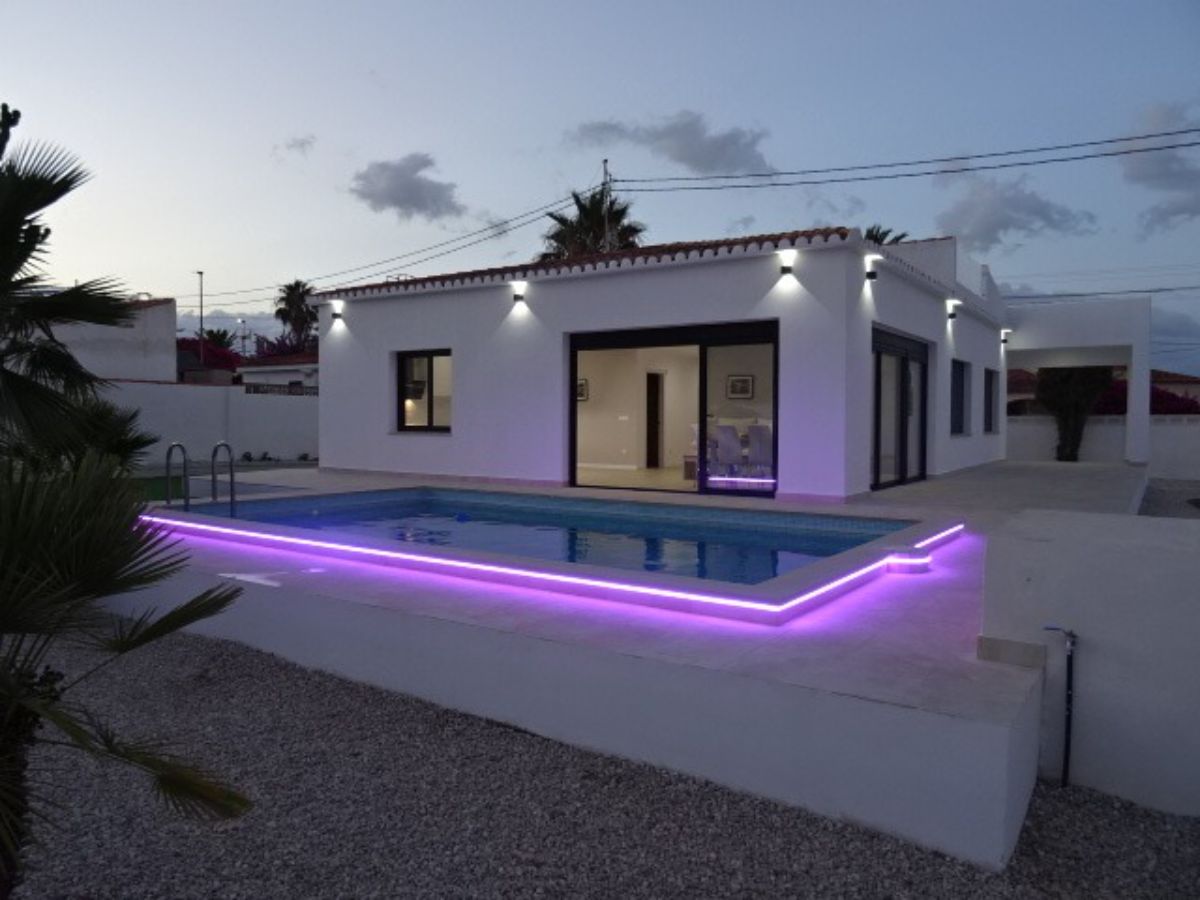 For sale of chalet in Alfaz del Pi