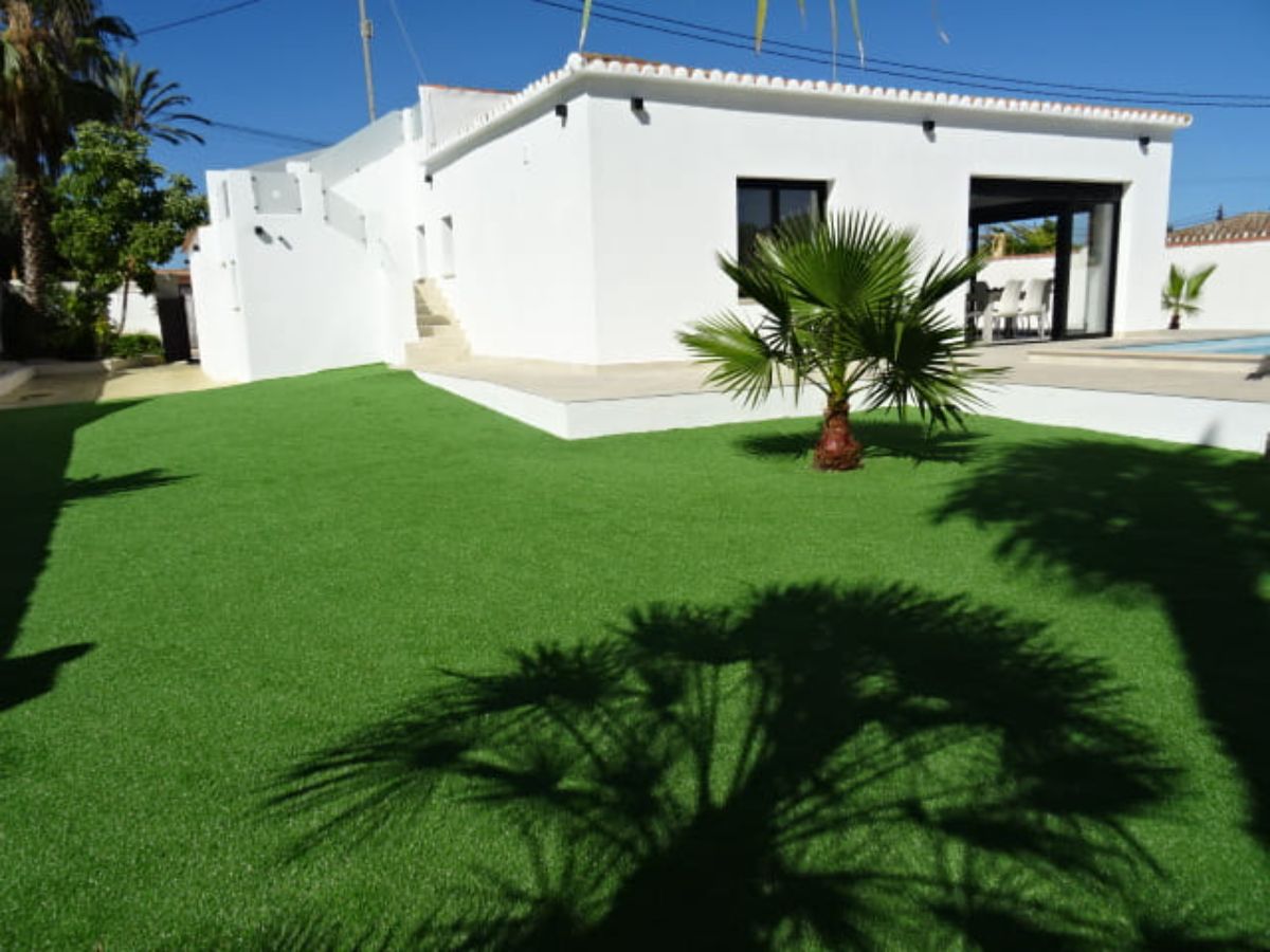For sale of chalet in Alfaz del Pi