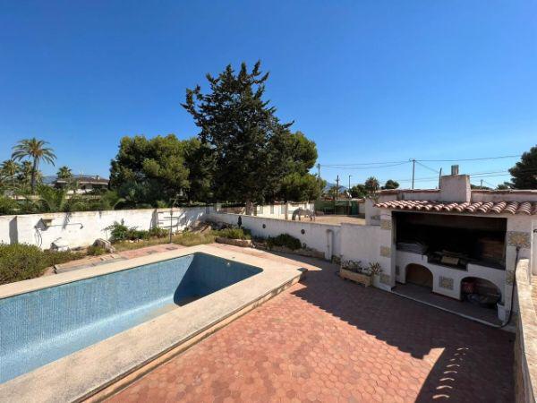 For sale of chalet in Alfaz del Pi