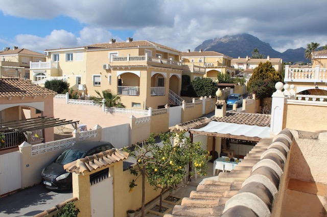 For sale of bungalow in La Nucia