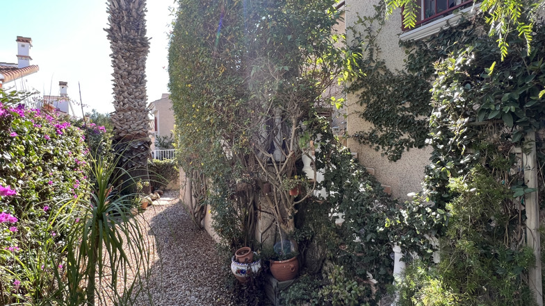 For sale of bungalow in Algorfa