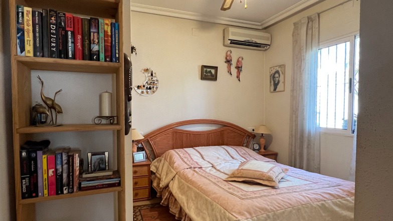 For sale of bungalow in Algorfa