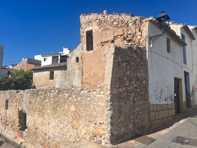 Venta. Casa de pueblo en La Nucia