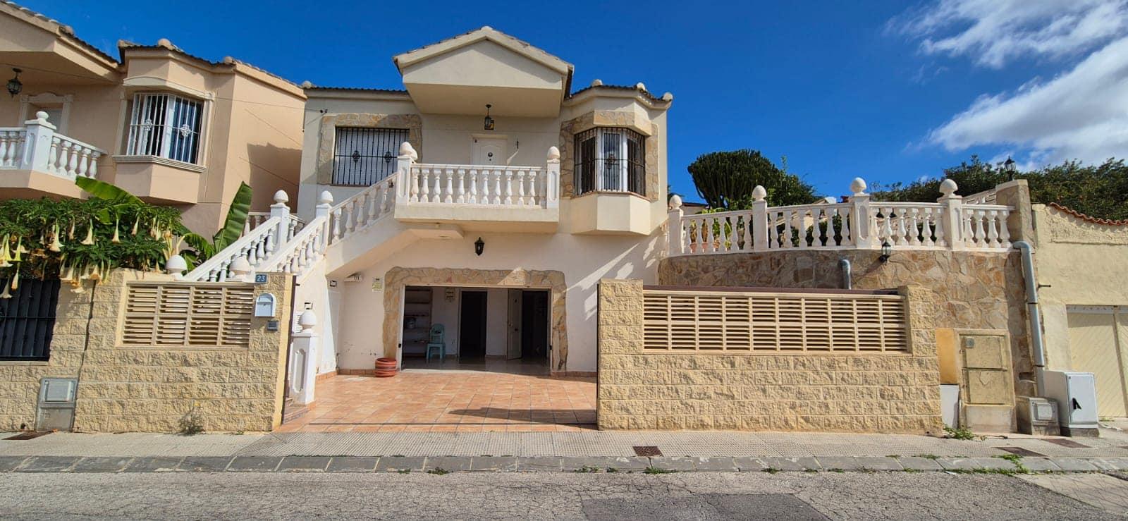 For sale of chalet in La Nucia