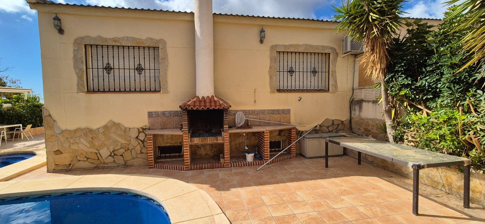 For sale of chalet in La Nucia