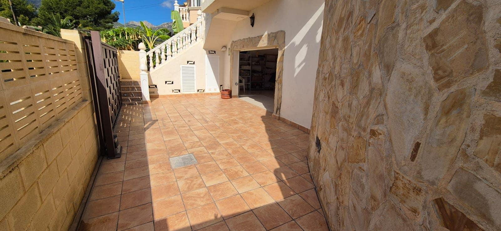 For sale of chalet in La Nucia
