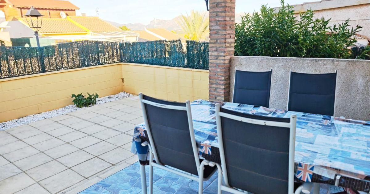 For sale of chalet in Polop