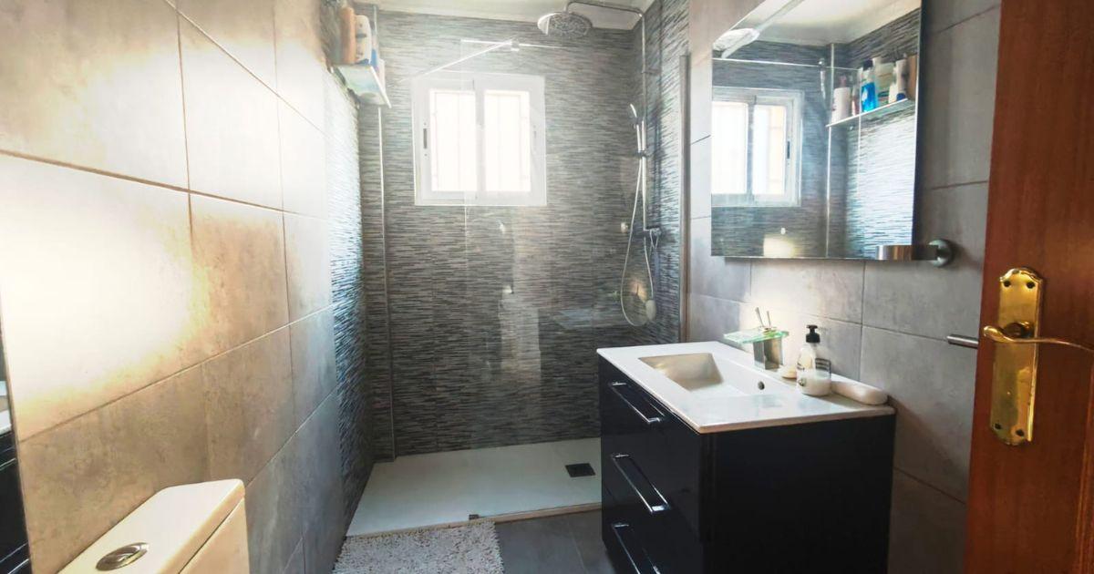 For sale of chalet in Polop