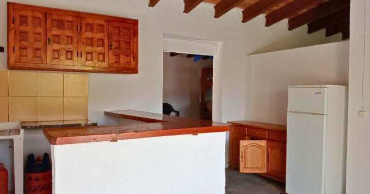 Venta de finca rústica en Confrides