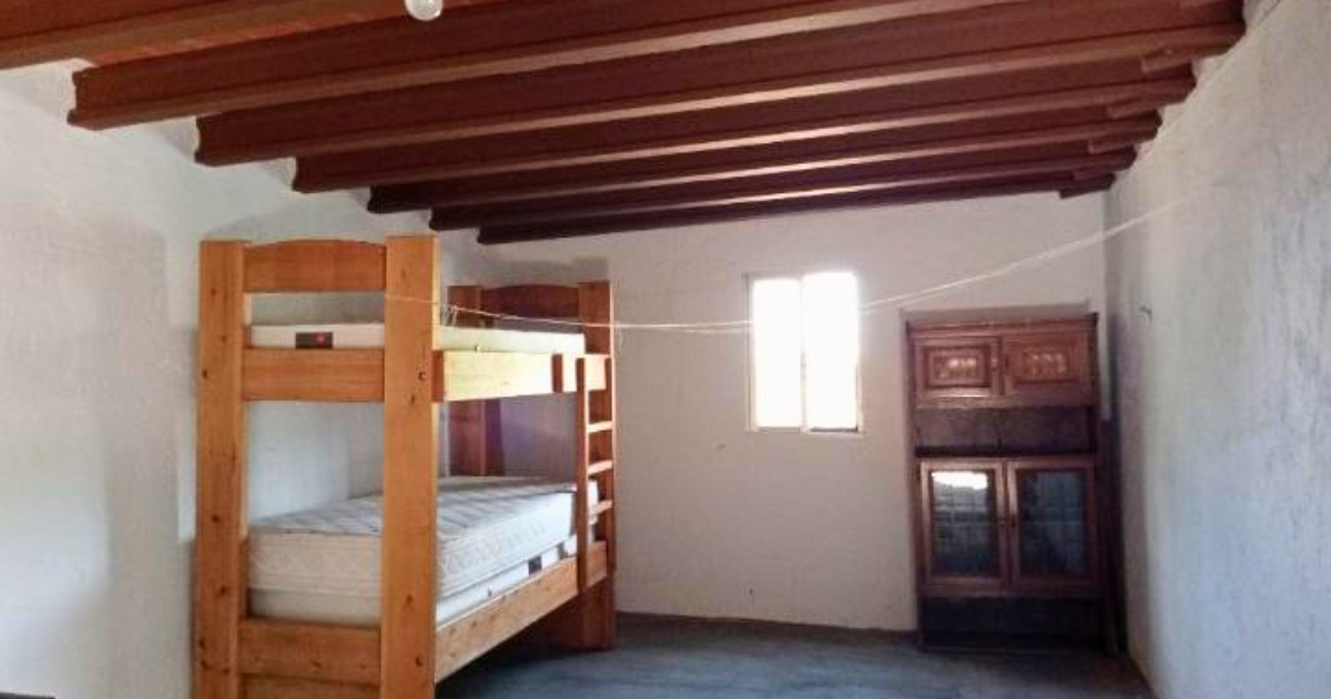 Venta de finca rústica en Confrides