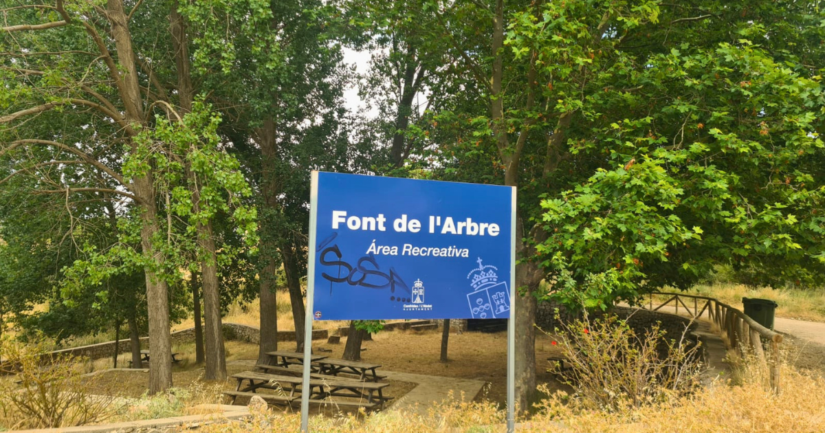 Venta de finca rústica en Confrides