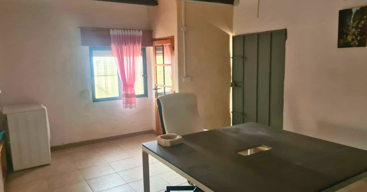 Venta de finca rústica en Confrides