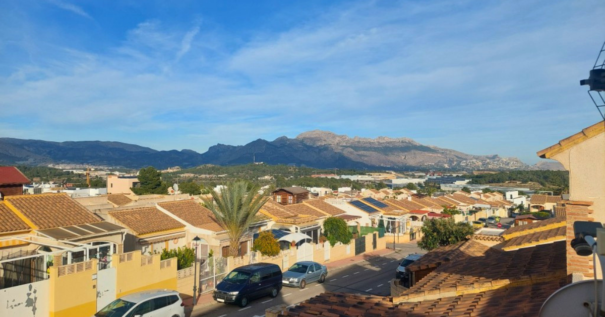 Venta de chalet en Polop