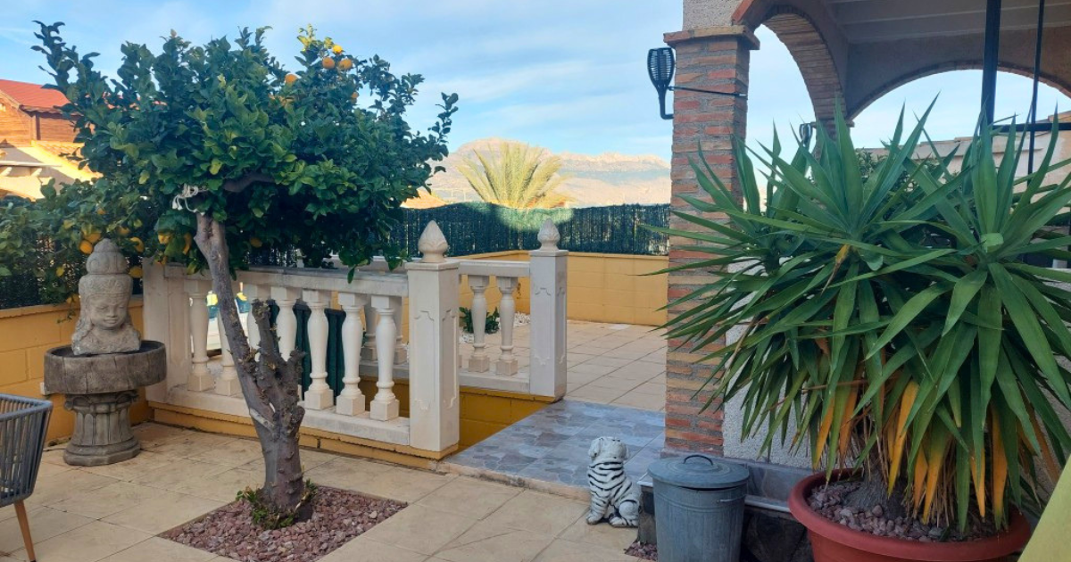 Venta de chalet en Polop