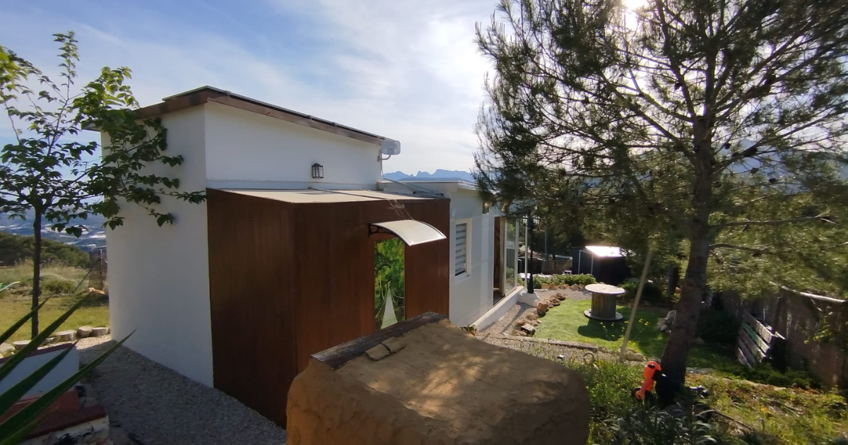 Venta de finca rústica en Bolulla