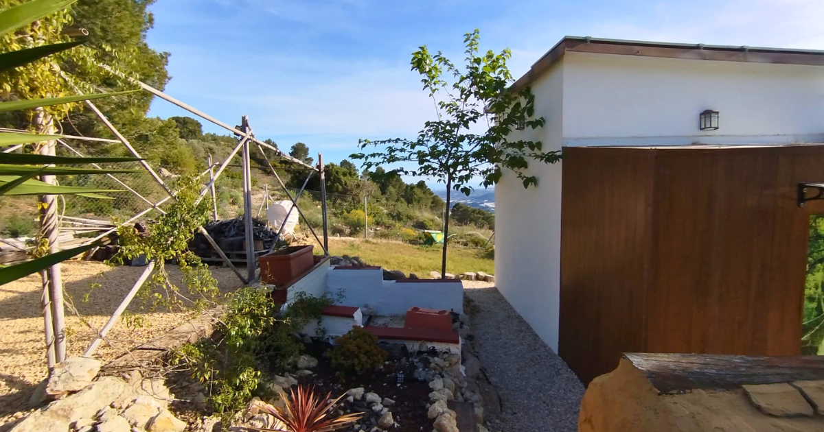 Venta de finca rústica en Bolulla