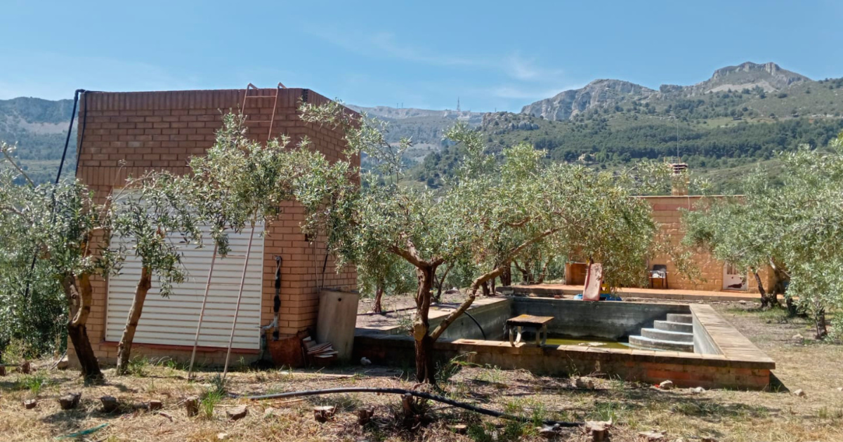 Venta de casa en Confrides