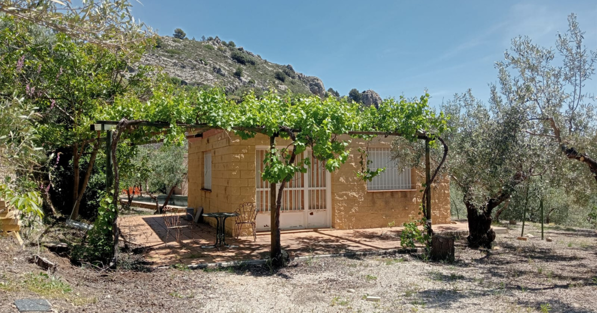 Venta de casa en Confrides