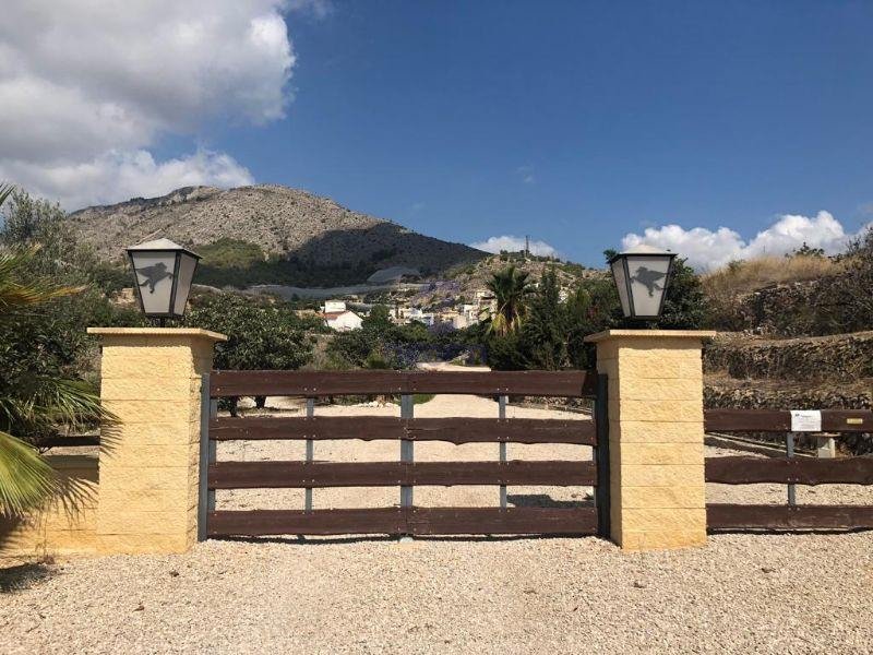 For sale of rural property in Callosa d En Sarrià