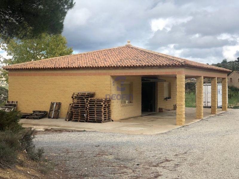 For sale of rural property in Confrides