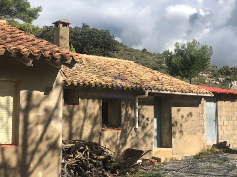 For sale of rural property in Confrides