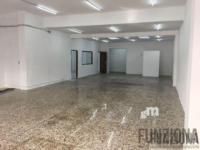 For rent of commercial in Pontevedra