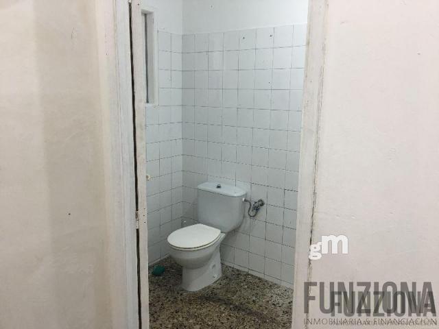 For rent of commercial in Pontevedra