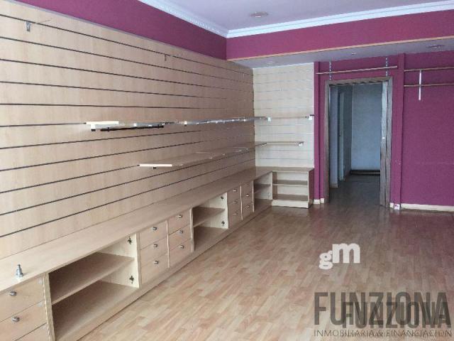 For rent of commercial in Pontevedra