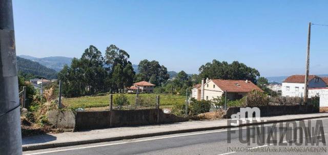 For sale of land in Pontevedra